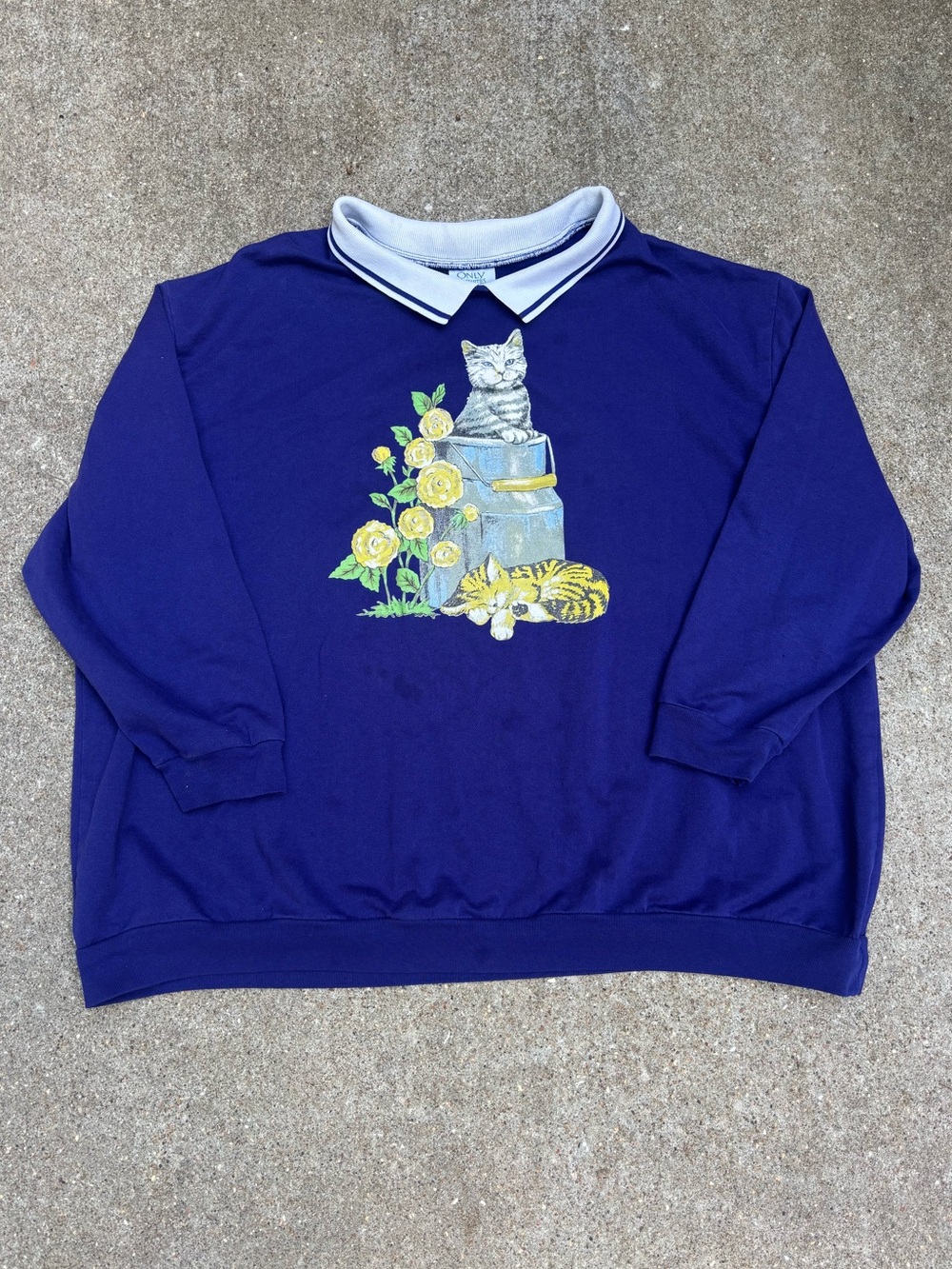 Vintage Y2K Purple Cat Flower Grandma Crewneck
